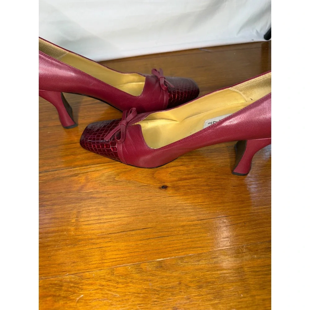 Bellini moss pumps